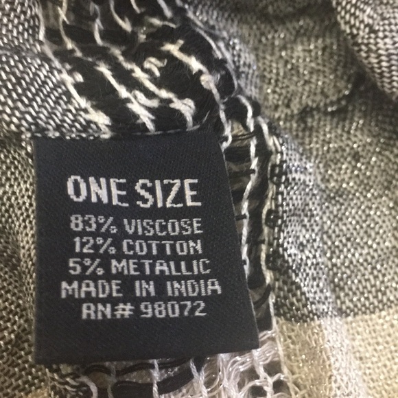 Beautiful Pull Through Scraf - Picture 3 of 3